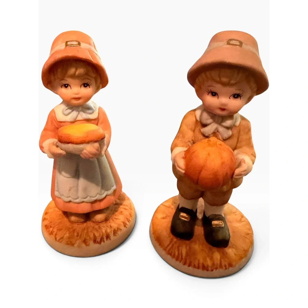 Vintage Thanksgiving Pilgrim Boy & Girl Ceramic Figurines Set Harvest Decor 4.5